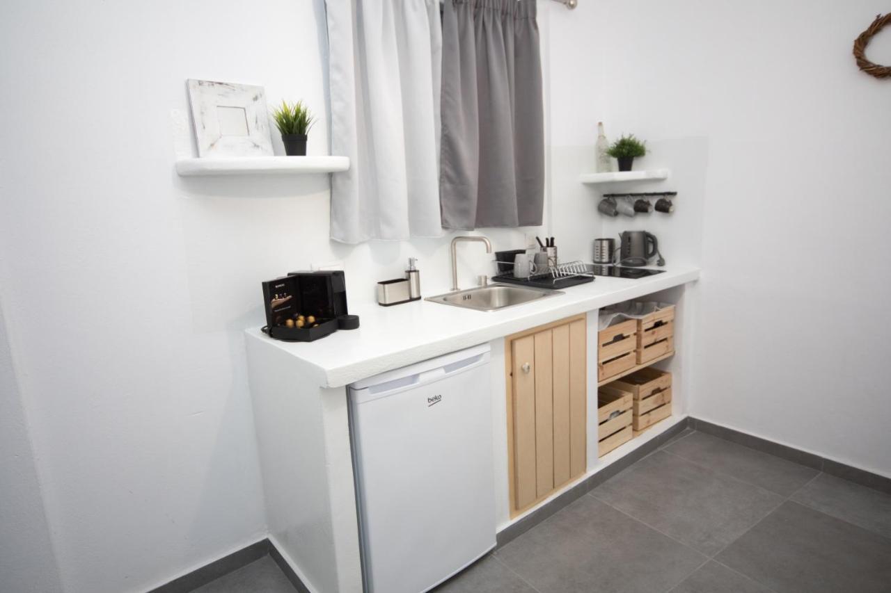 Eunoia Apartments Fira  Eksteriør bilde